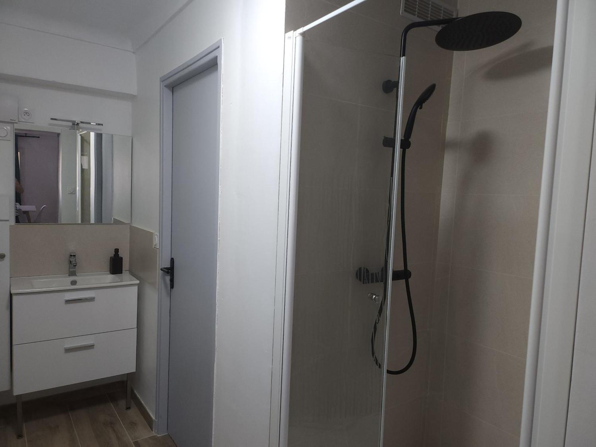 Appartement Paisible Pour 4 Personnes Μονπελιέ Εξωτερικό φωτογραφία